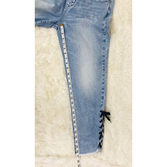 BLANK NYC High Rise Lace Up Ankle Jeans Tapered Leg Raw Hem Distressed Size 29 - Picture 16 of 16